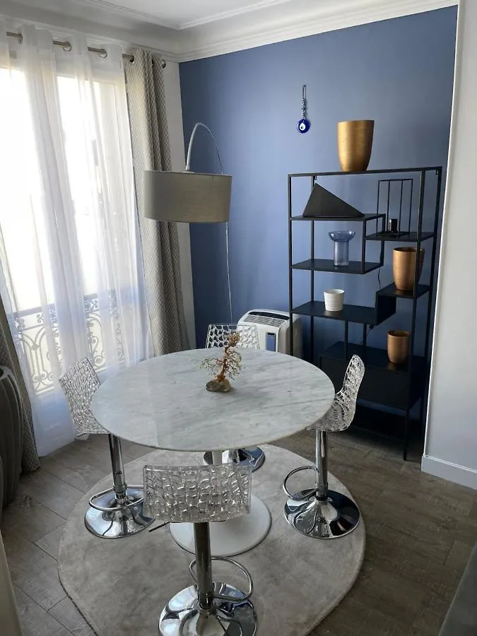Beautiful Lincoln Apartment Parigi 0*,  Francia